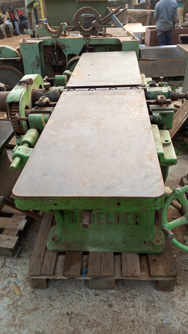 02 OPERATIONS table 40 — photo 2